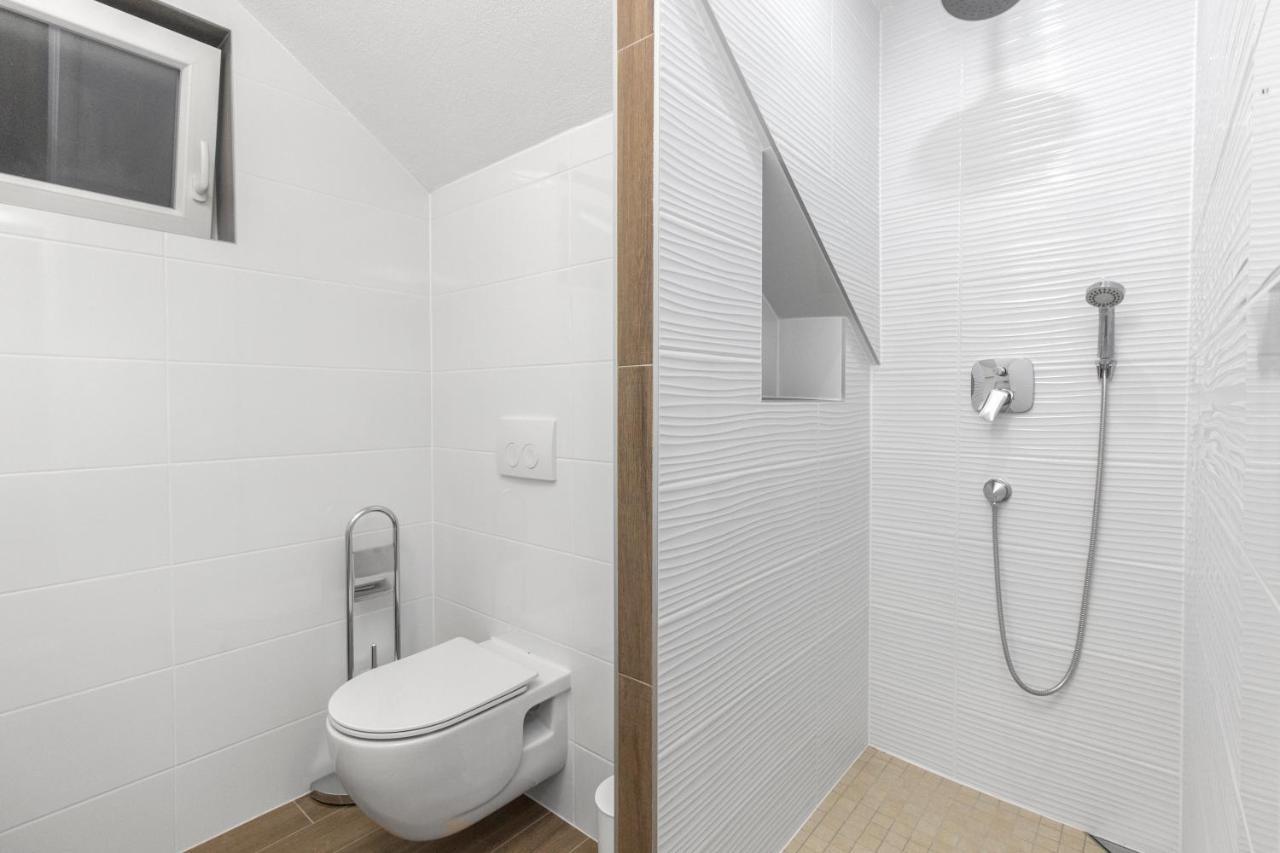 Villa Antonia With Heated Pool Dograde Bagian luar foto